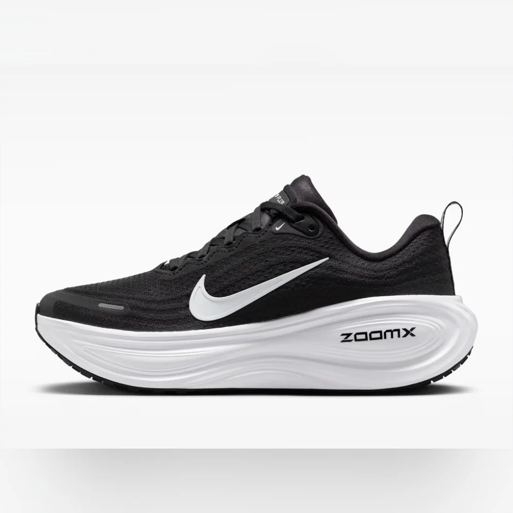 Size 10 Nike Women's  Black & White ZoomX Cushion Running Shoe Retail 180$ - Picture 3 of 9